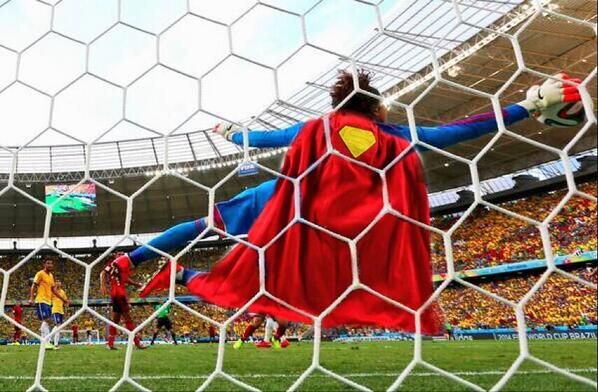 (foto) Guillermo Ochoa super eroul Mexicului. Cele mai salvatoare meme-uri după victoria împotriva Germaniei