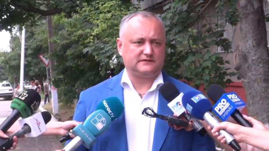 (video) Președintele țării, Igor Dodon, și-a exprimat votul: „Eu am votat pentru un profesionist”