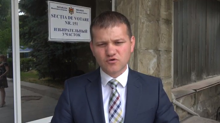 (video) Valeriu Munteanu și-a exprimat votul: „Am votat pentru un Chișinău european”