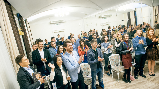 Înscrie-te la primul proiect destinat tinerilor din Republica Moldova care vor să se lanseze în domeniul afacerilor
