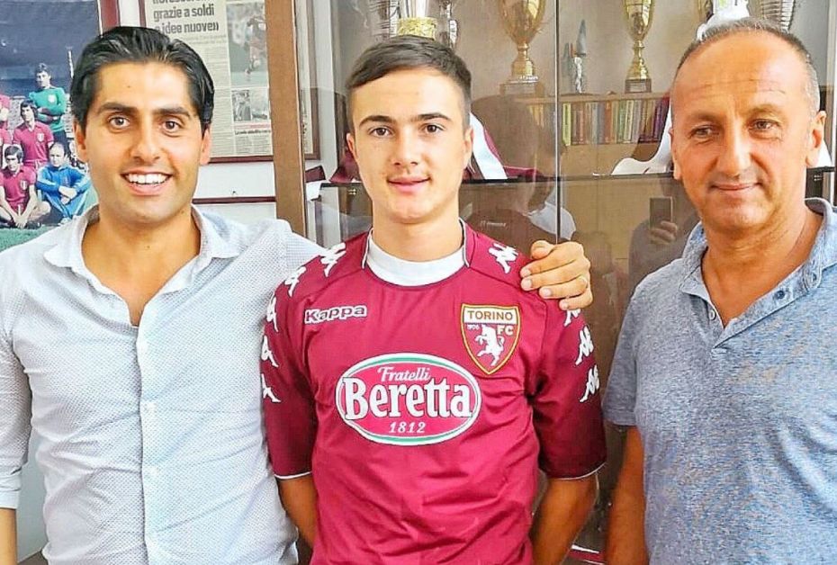 (foto) Încă un fotbalist moldovean în Seria A. Cine este tânărul care a semnat cu AC Torino