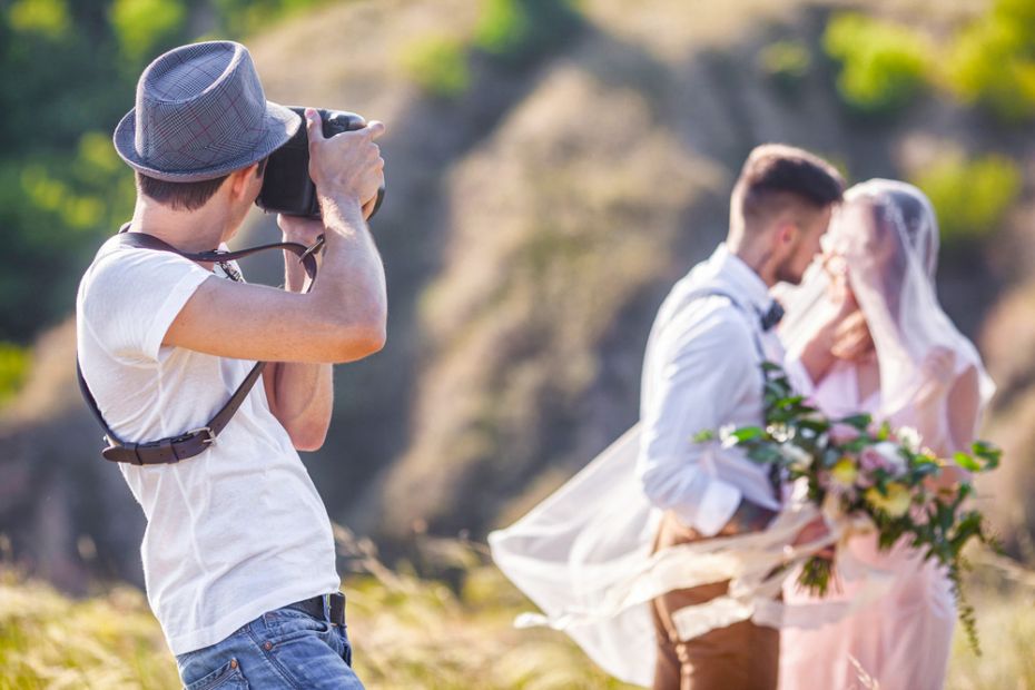 De-ce-unii-fotografi-de-nunta-sunt-scumpi-si-altii-foarte-ieftini-1