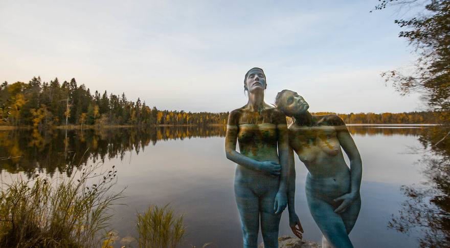 The-Landscapes-Within-by-bodypainter-and-photographer-Vilija-Vitkute-5bb235f5e8692__880