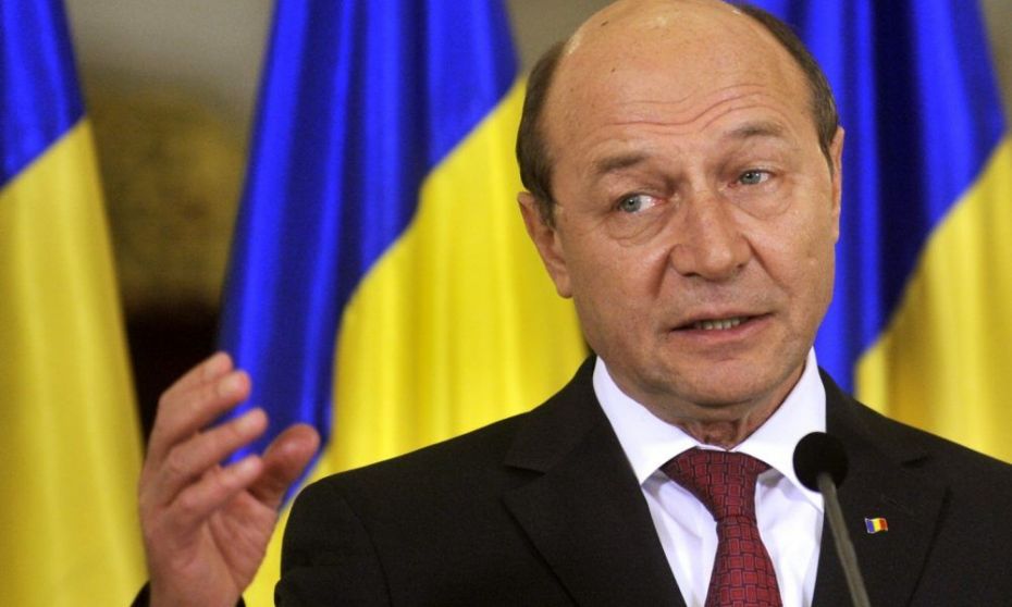 traian-basescu.b38gif1s2o-1-1000×600