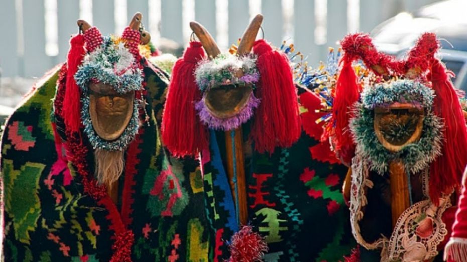 (foto) Aho, aho, copii şi fraţi, staţi puţin şi nu mânaţi. Versurile celor mai populare urături tradiționale românești