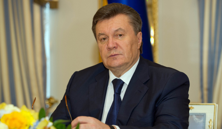 Yanukovych and opposition leaders sign deal