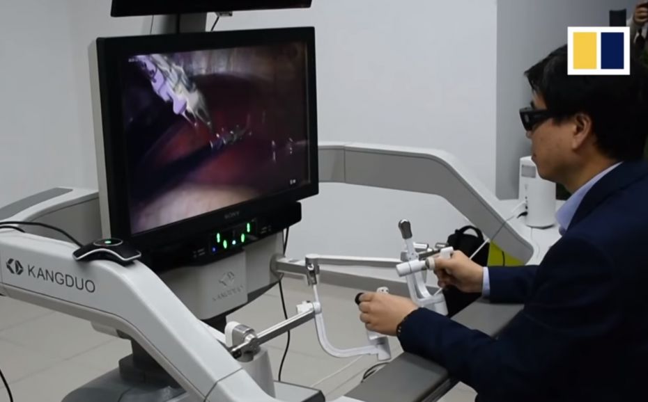 (video) Operație chirurgicală prin tehnologia  5G. Un medic din China a înlăturat cu succes ficatul de la o distanță de 50 km