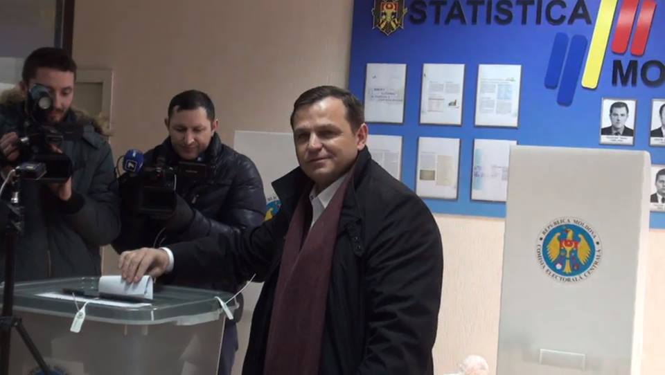 (video) Andrei Năstase a votat: „Zeci de mii de oameni vor fi aduși din Transnistria, pentru ca să ne decidă viitorul”