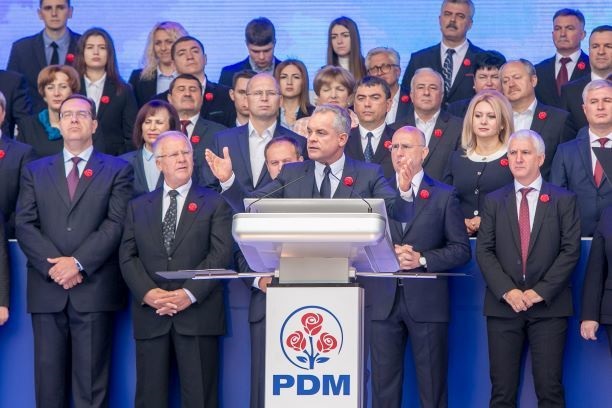 PD, avantajați de mixt. Care ar fi fost rezultatele dacă alegeam deputații pe sistemul vechi, de 101 de deputați pe liste?