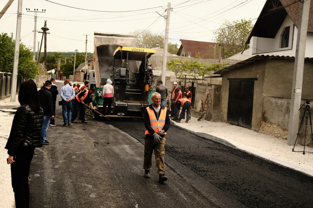 (foto) Ilan Șor: La Orhei, modernizarea drumurilor este în plină desfășurare