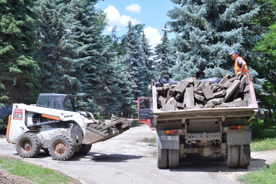 (foto) Parcul „Alunelul” din sectorul Buiucani a intrat în prima fază de reconstrucție. Cum urmează să fie amenajat