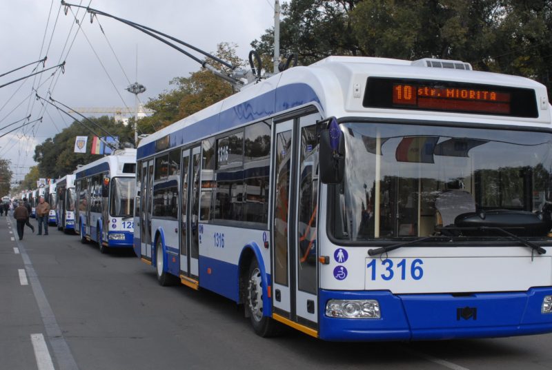 Mai puține troleibuze pe străzile Capitalei pe timp de vară. Câte unități vor circula