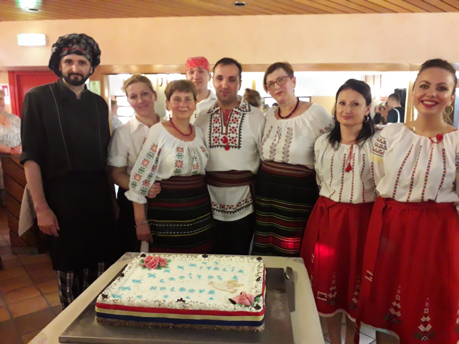 (foto) Ciorbă ca acasă în străinătate. Cine este moldoveanul care a deschis un restaurant în Italia