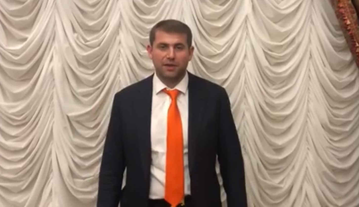 (video) „Eu am trăit, trăiesc și voi trăi în această țară”. Ilan Șor a venit cu prima reacție după investirea noului Guvern