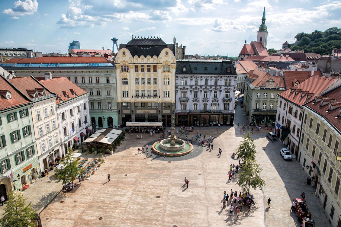 Bratislava-Slovakia-1129×752.jpg.optimal