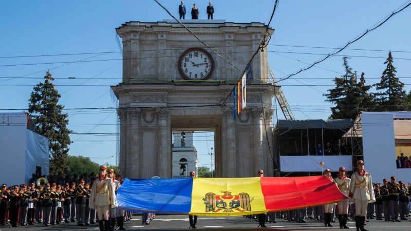 Care este programul manifestărilor cultural-artistice dedicate Sărbătorii Naționale „Limba noastră cea română”