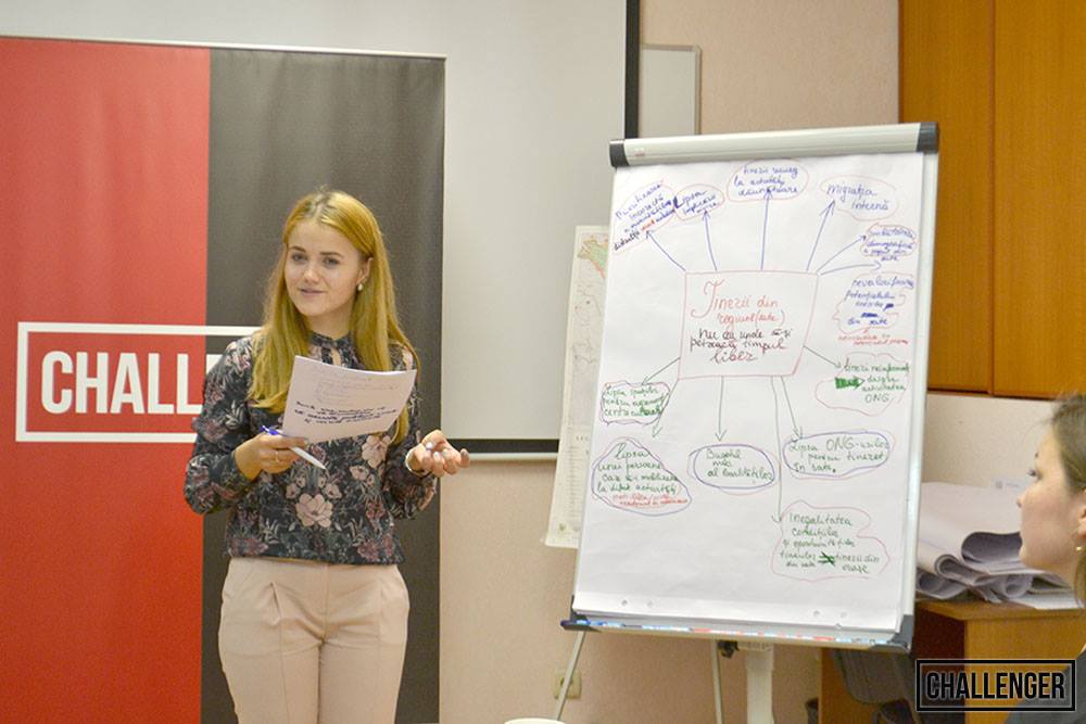 Challenger recrutează pentru cea de-a VII-a ediție. Cum poți depune dosarul pentru a participa la școala de gândire critică