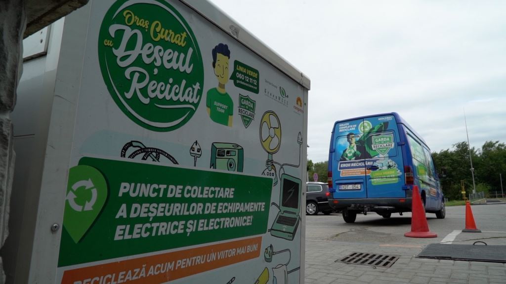 Masina care a adunat merge la alt punc de colectare