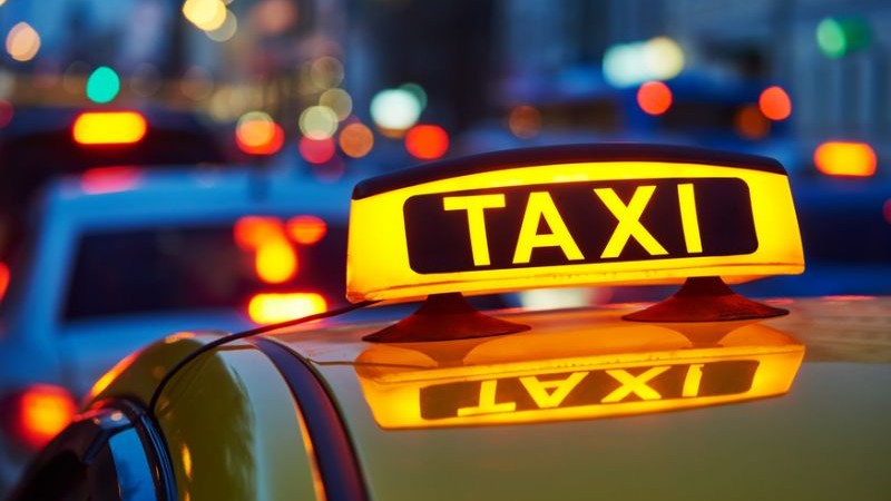 Cum poți depune o plângere online dacă ai rămas nemulțumit de serviciile prestate de taxi