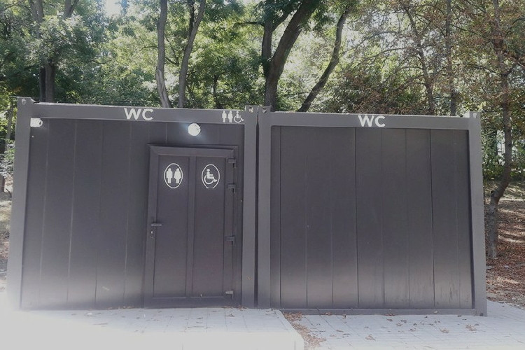 În Parcul „Alunelul” a fost deschis primul veceu public. Deocamdată acesta va fi gratuit