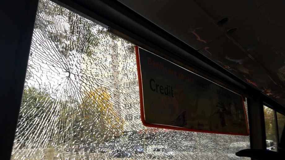 (video) Focuri de armă în troleibuzul 22 din Capitală. Incidentul s-a întâmplat în această dimineață