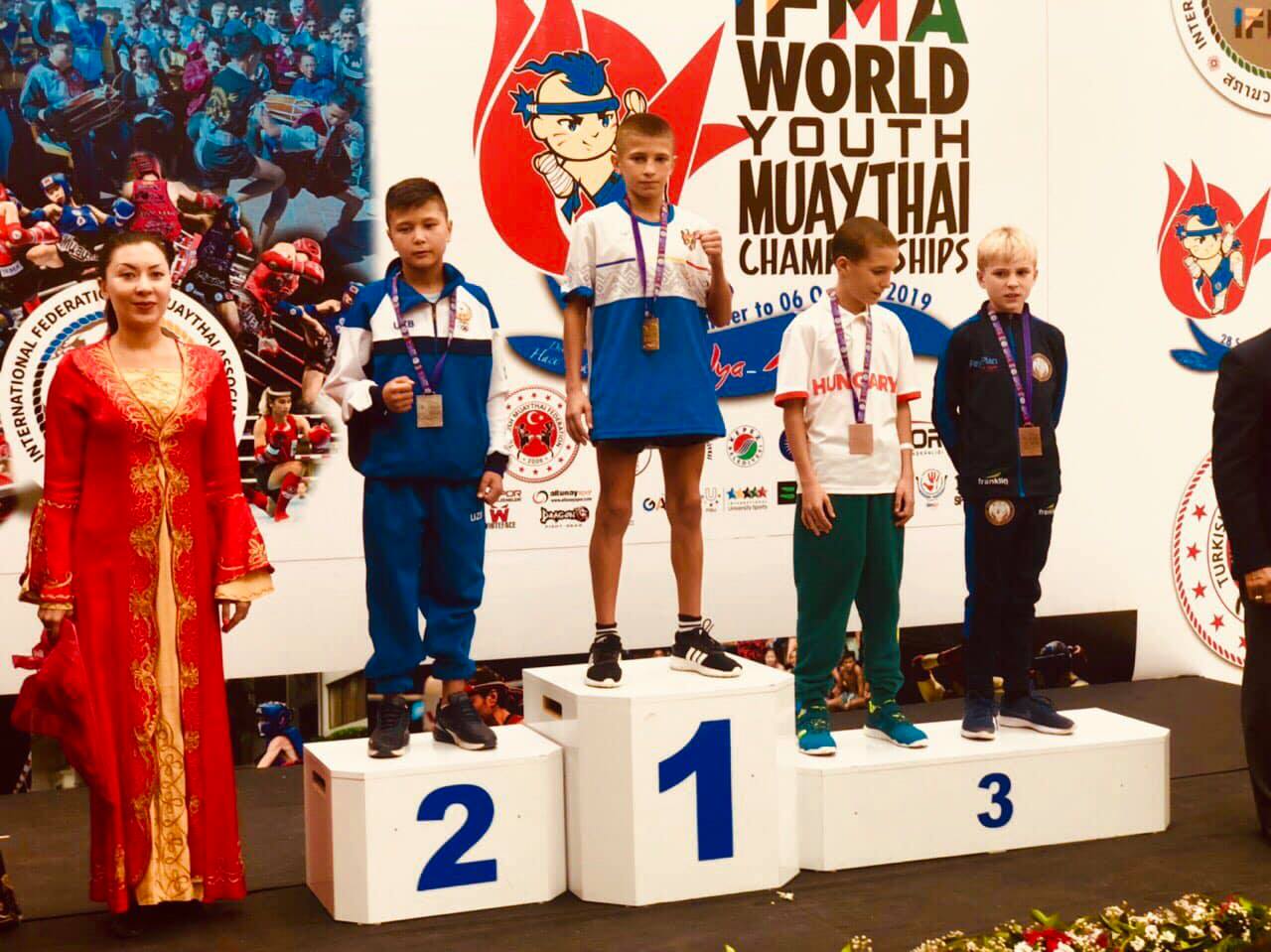 Patru medalii de aur și una de bronz pentru Moldova la Campionatul Mondial de Muay thai pentru juniori. Cine sunt tinerii campioni