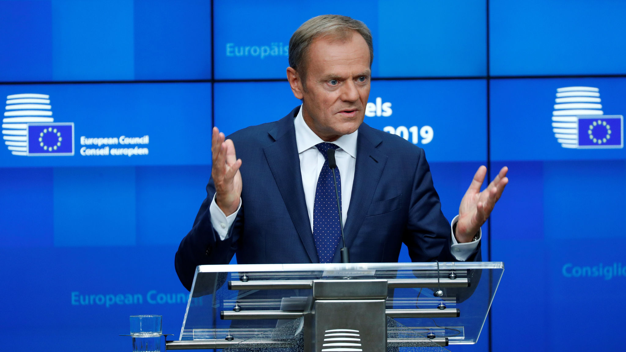 Donald Tusk: „Scoţia ar fi primită în Europa cu entuziasm dacă şi-ar obţine independenţa”