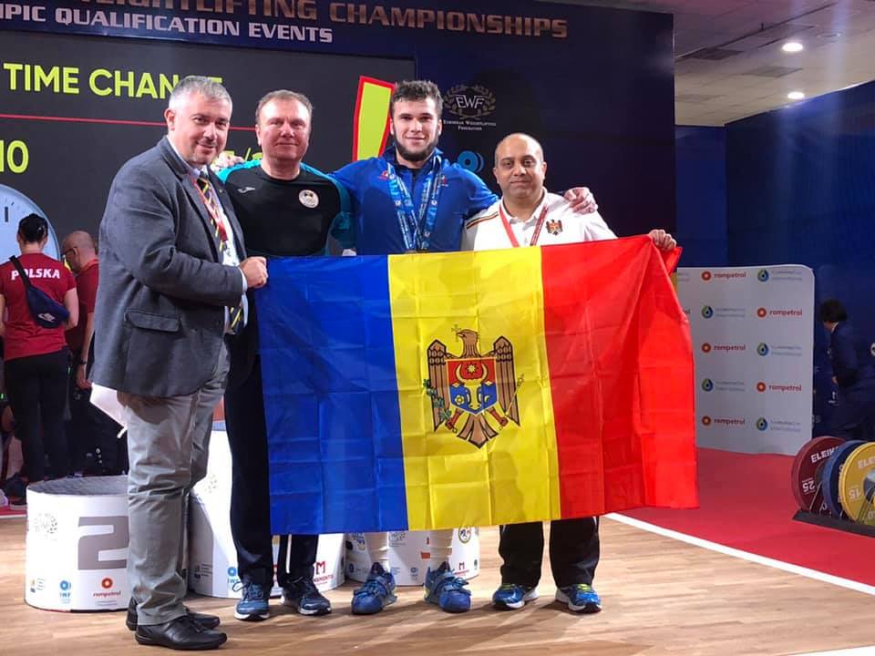 Tudor Ciobanu a devenit campion european la haltere printre tineret