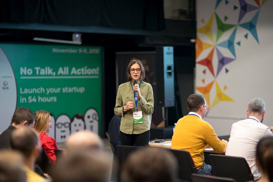 46211147_1702517763186375_2634960116813660160_n-920×613