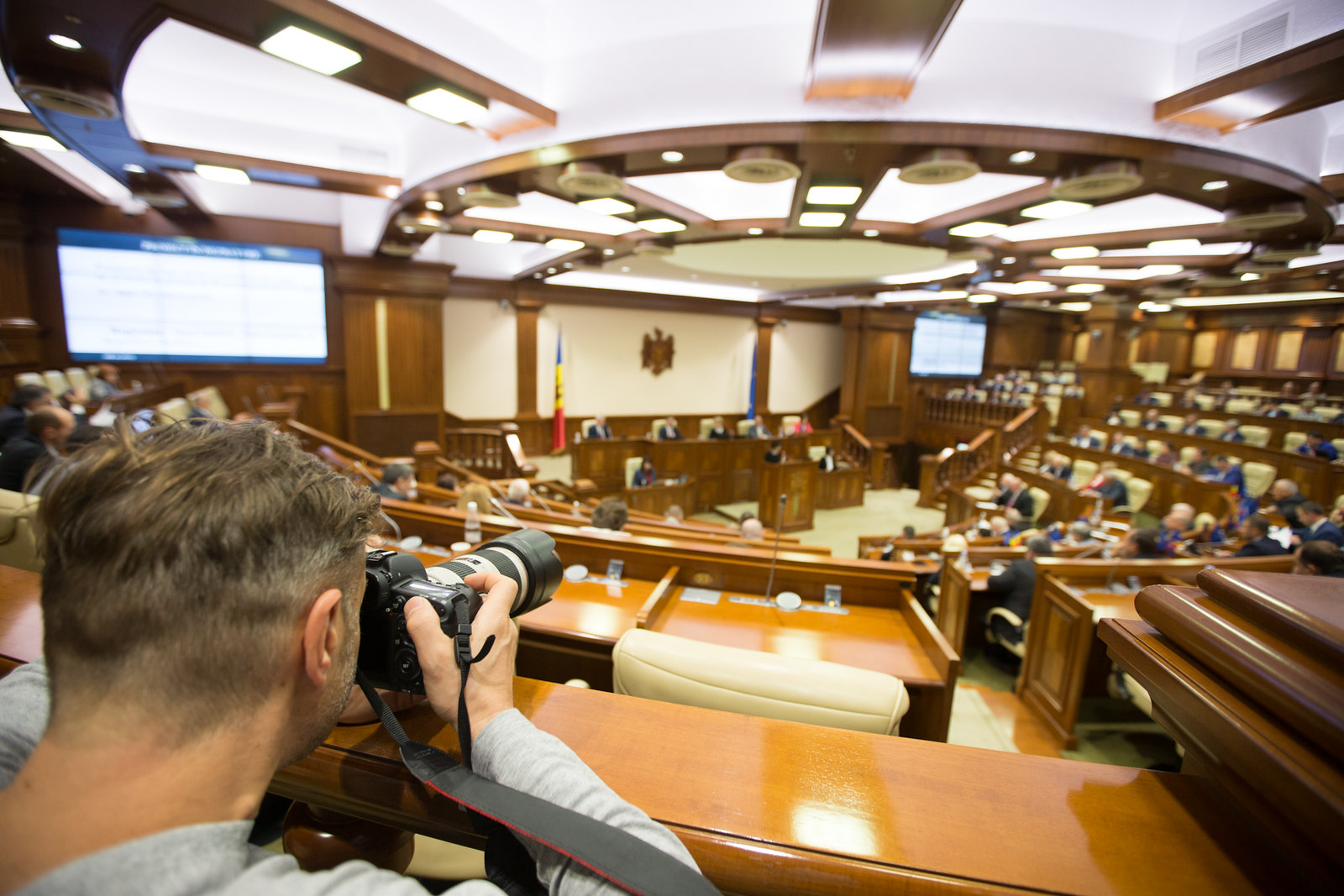 (live) UPDATE. PDM va susține moțiunea de cenzură înaintată guvernului Sandu