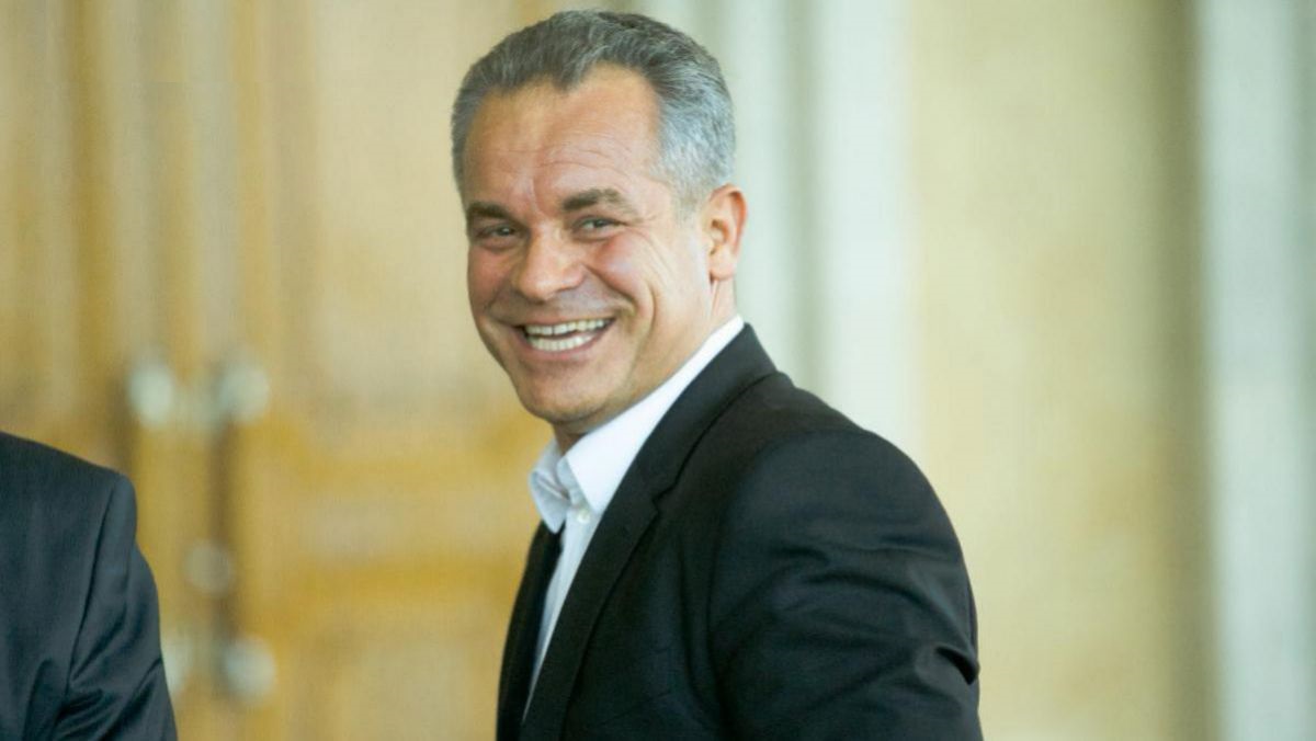 Chiril Moțpan afirmă că Plahotniuc are dublă identitate în Moldova. Este vorba despre un pașaport moldovenesc