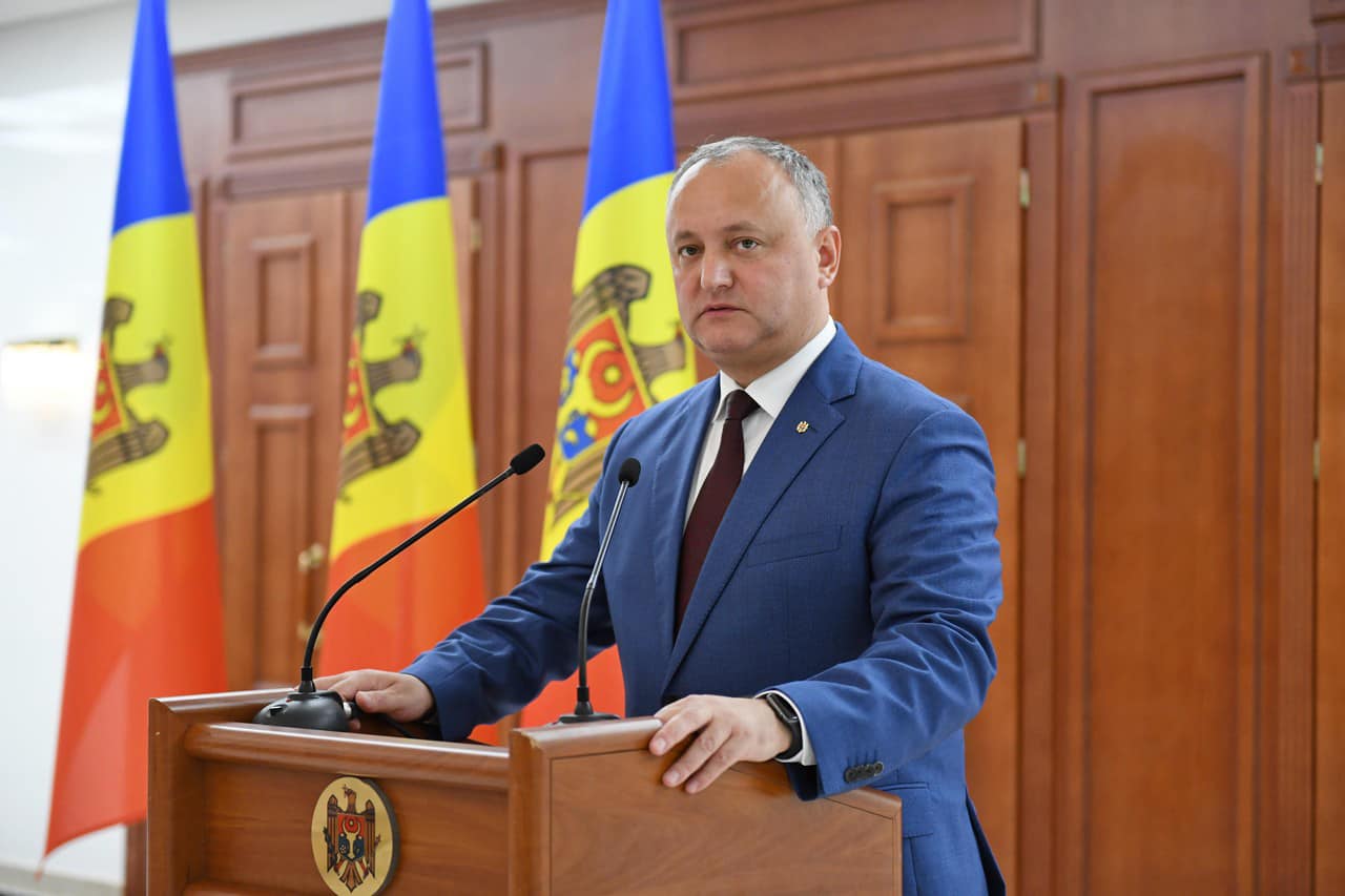 Dodon așteaptă „un nou prim-ministru de la PSRM+ACUM, altul decât Maia Sandu”. În caz contrar, va propune „un guvern tehnocrat”