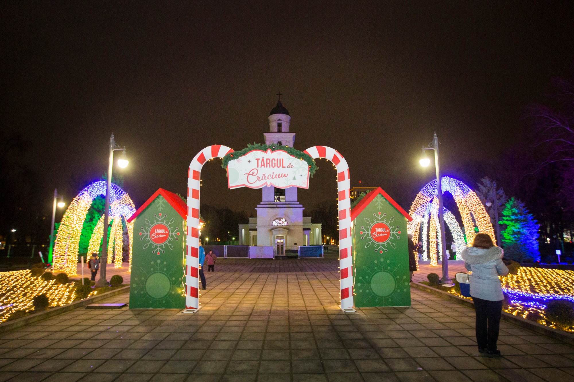 (foto) Târgul de Crăciun vă invită să faceți parte din programul cultural de astăzi, 25 decembrie