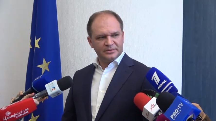 Ceban spune că reparația cabinetului său a costat 60 de mii de lei și a fost achitată de un prieten din copilărie