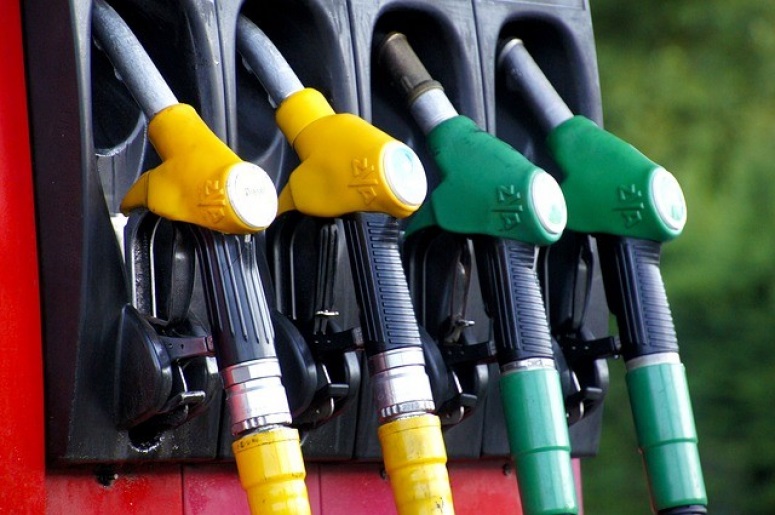 ANRE, despre majorarea prețurilor carburanților: „Companiile petroliere stabilesc și modifică de sine stătător prețurile de comercializare”