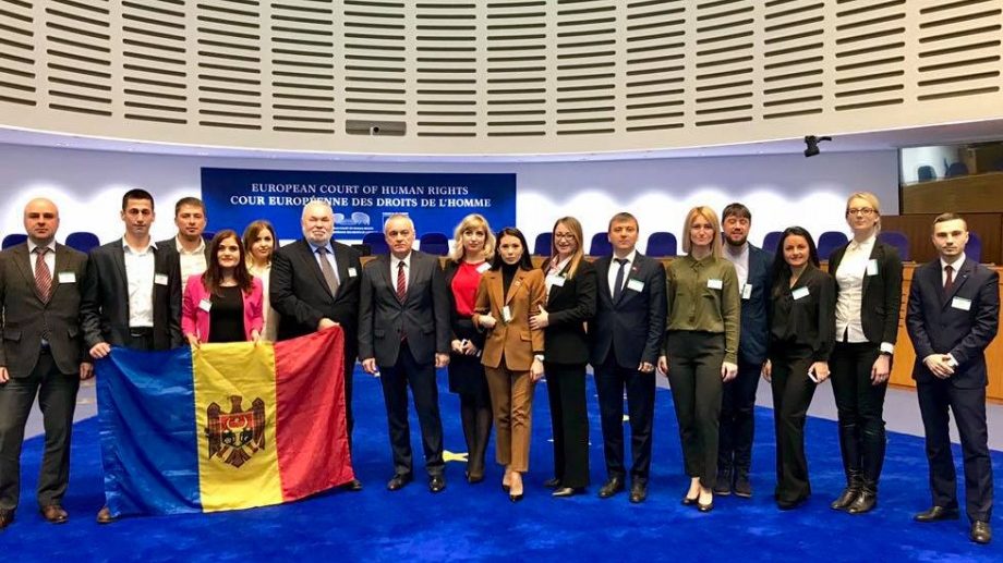 Institutul European de Studii Politice din Moldova selectează audienţi la programul de activități din anul 2020