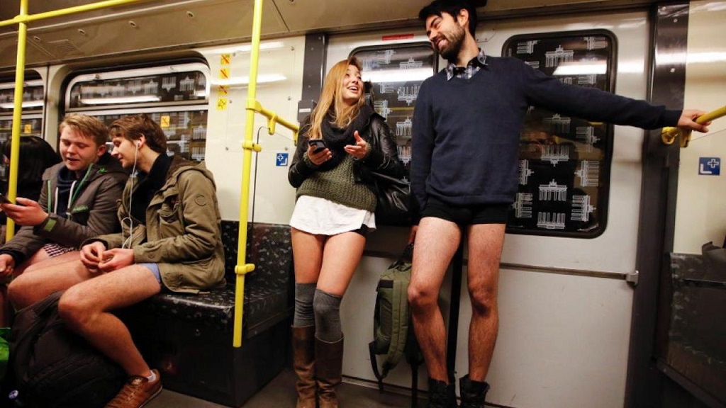 no-pants-subway-ride-berlin