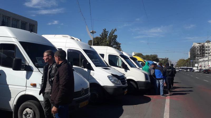 Platforma DA este îngrijorată de majorările pentru călătoriile cu transportul interurban: „Asemenea decizii nu pot fi luate în grabă”