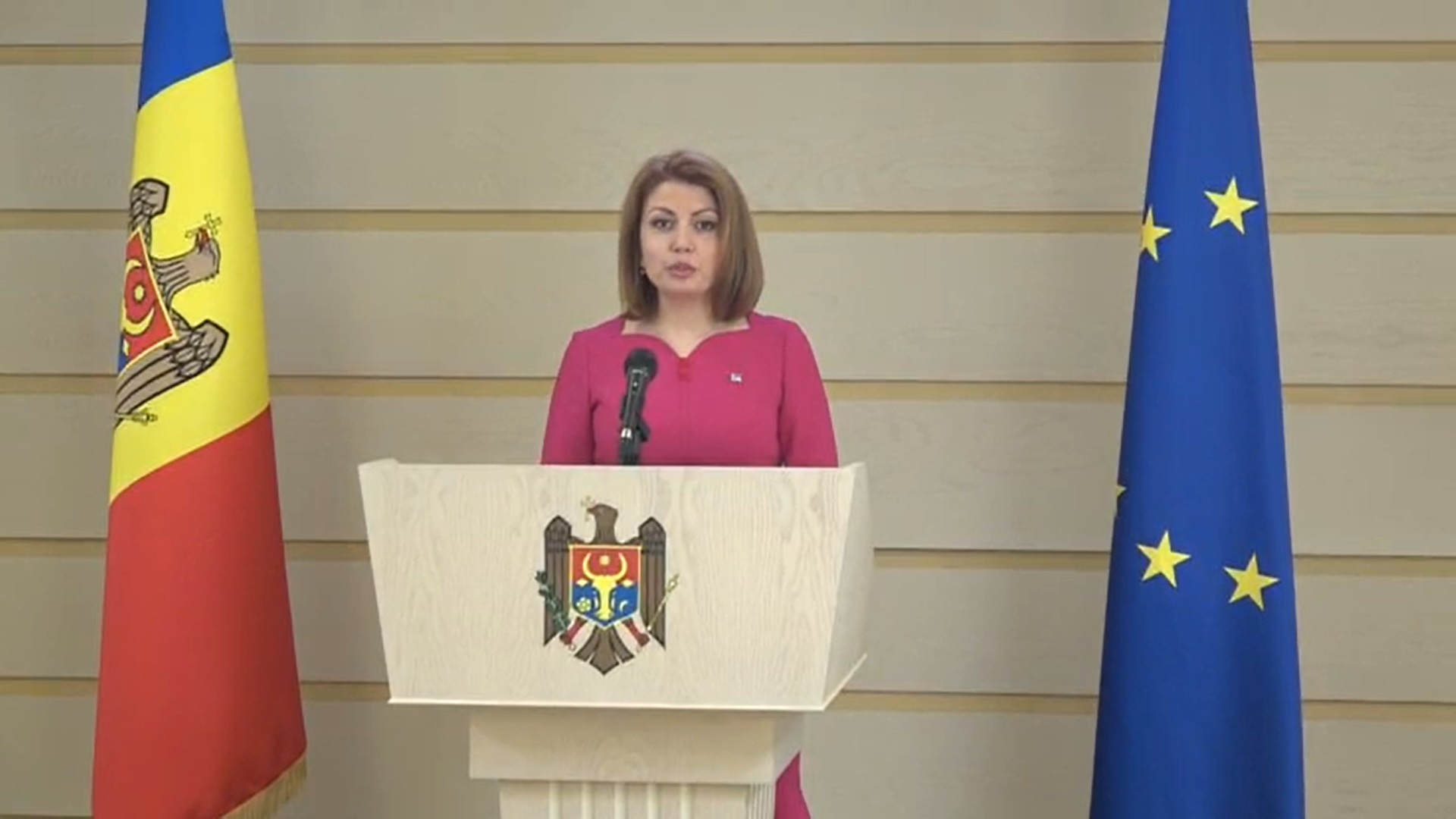 (video) Arina Spătaru solicită de la autorul celui de-al doilea proiect cu privire la statutul municipiului Bălți să țină cont de avizele guvernului