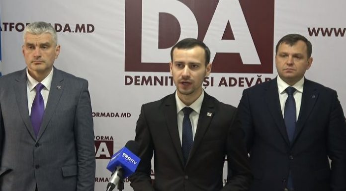 Deputatul Dinu Plîngău susține că există suficiente probe care să ducă la acuzarea mai multor persoane pentru uzurparea puterii în stat