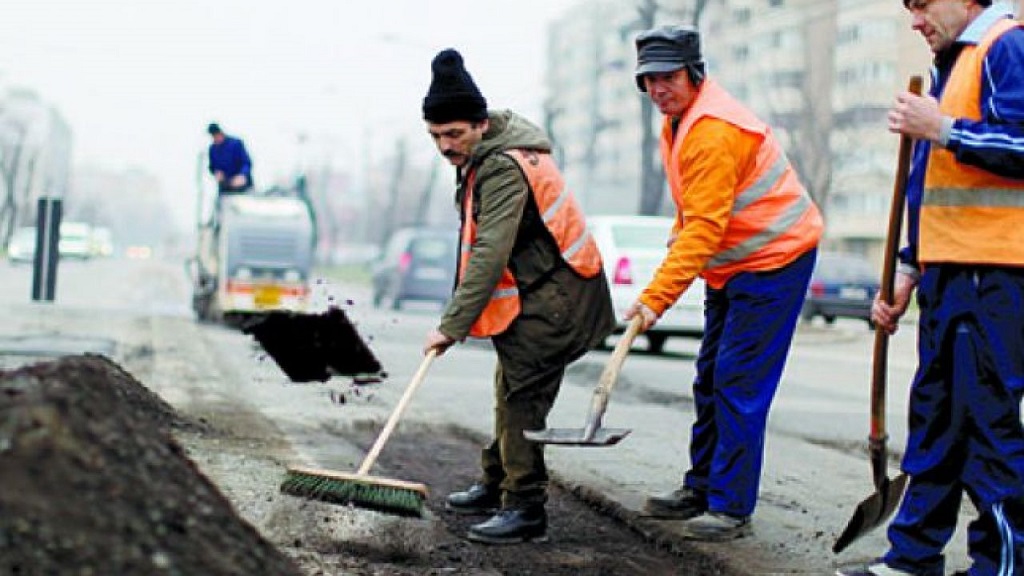 Muncitorii necalificați, inclusiv din Republica Moldova, nu vor fi primiți în Marea Britanie după noul sistem de imigraţie