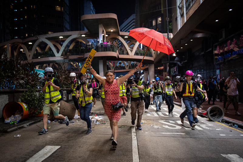 (foto) Cine sunt câștigătorii concursului „Pictures of the Year International 2019” la categoria „Știri generaliste”