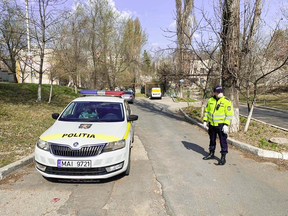 Amenzile aplicate de poliție pentru încălcările cu privire la răspândirea coronavirusului au ajuns la suma de 1,3 milioane de lei