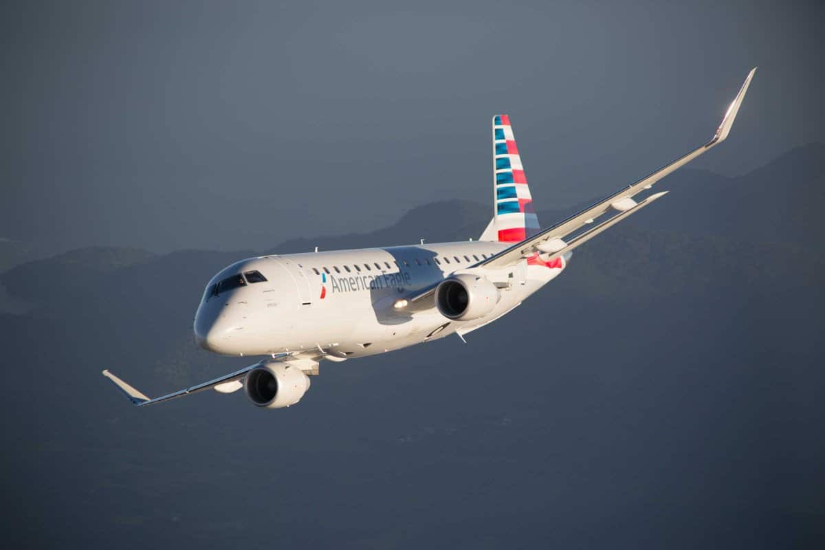 American-Airlines-Embraer-E175