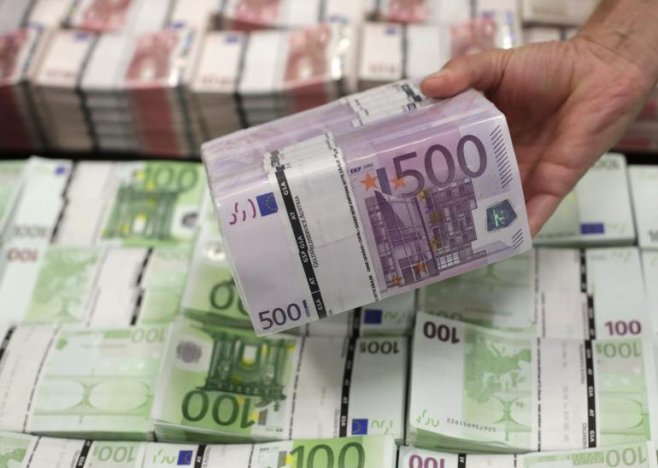 UE va oferi peste 100 de milioane de euro Moldovei pentru susținerea oamenilor de afaceri și cetățenilor aflați în situații de risc