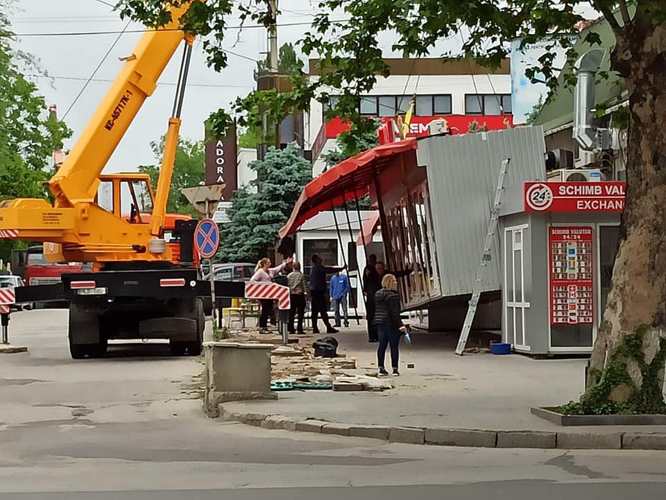 (foto) În ultimele șase luni, au fost evacuate 60 de gherete din sectorul Buiucani al capitalei