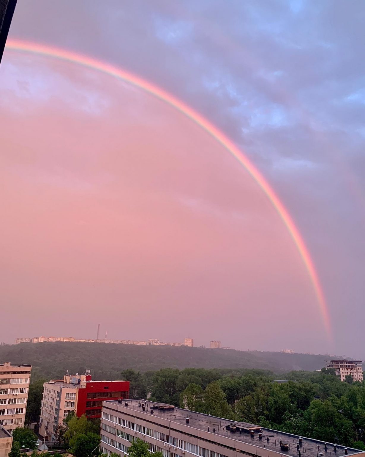 Фото радуги в небе после дождя настоящее