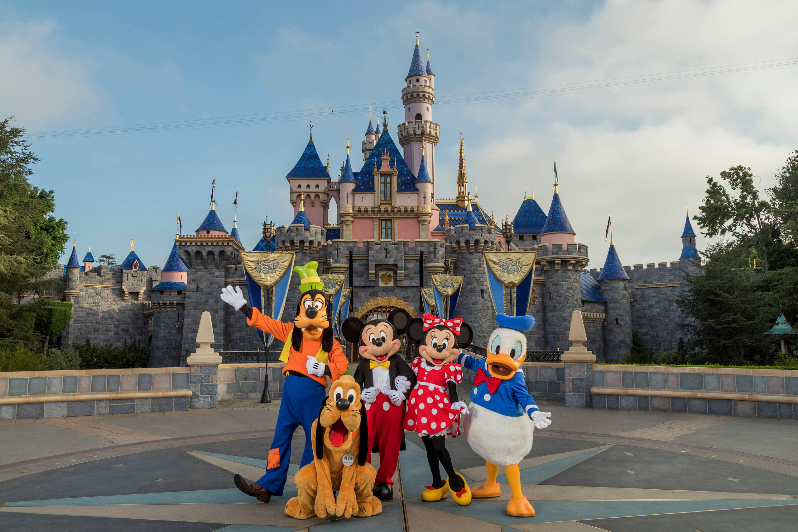 Disneyland se pregătește de redeschidere pe 17 iulie