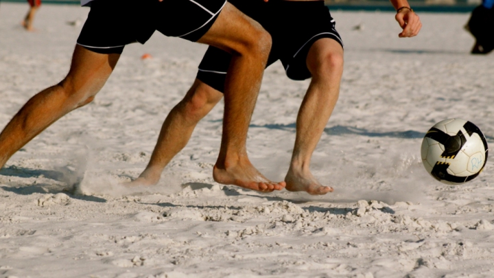 În Moldova se redeschide sezonul de fotbal pe plajă. Unde vor avea loc meciurile din cadrul Euro Beach Soccer League