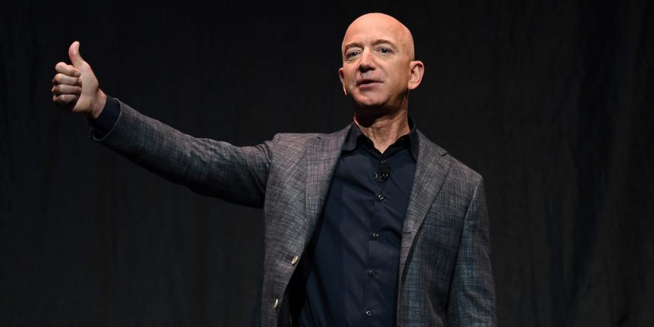 Jeff Bezos, cel mai bogat om din lume, și-a sporit averea cu 13 miliarde de dolari doar într-o singură zi